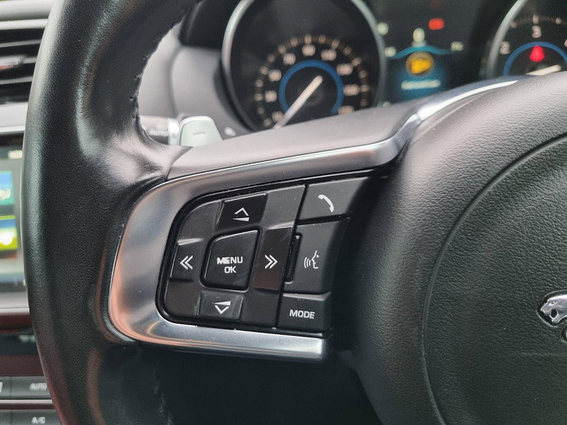 Jaguar XE 2.0d R-Sport Auto Euro 6 (s/s) 4dr 4dr Automatic 2026