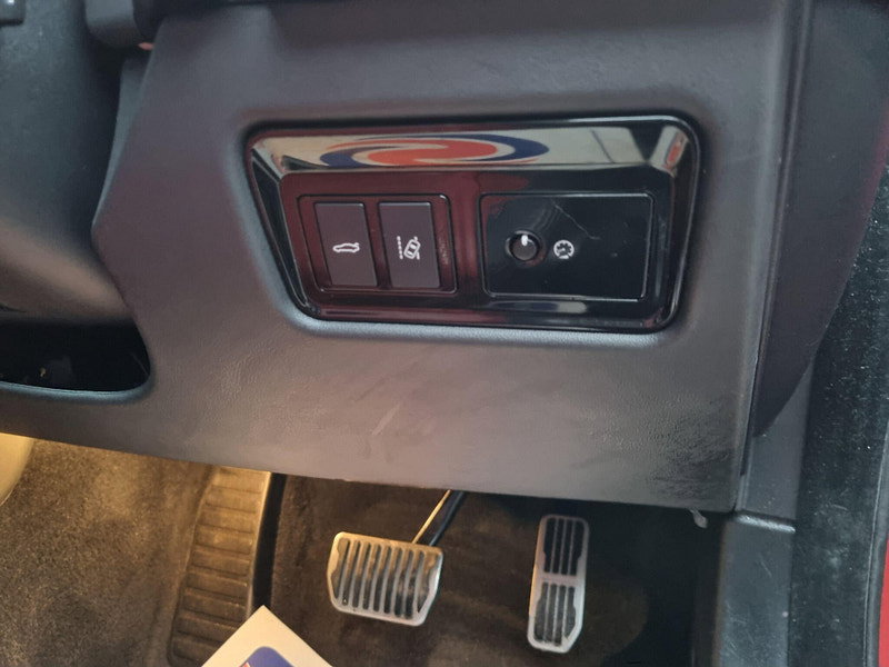 Jaguar XE 2.0d R-Sport Auto Euro 6 (s/s) 4dr 4dr Automatic 2026