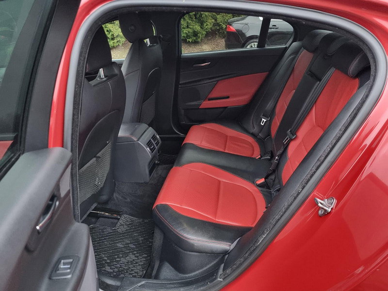 Jaguar XE 2.0d R-Sport Auto Euro 6 (s/s) 4dr 4dr Automatic 2026