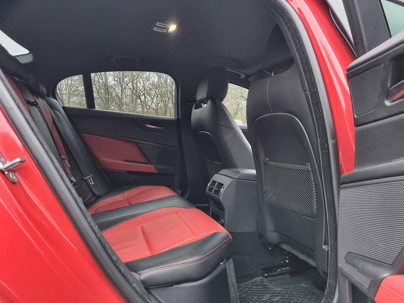 Jaguar XE 2.0d R-Sport Auto Euro 6 (s/s) 4dr 4dr Automatic 2026