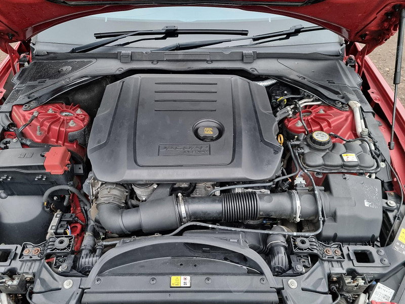 Jaguar XE 2.0d R-Sport Auto Euro 6 (s/s) 4dr 4dr Automatic 2026