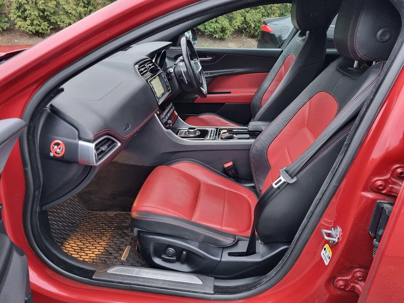 Jaguar XE 2.0d R-Sport Auto Euro 6 (s/s) 4dr 4dr Automatic 2026