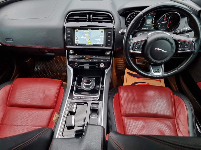 Jaguar XE 2.0d R-Sport Auto Euro 6 (s/s) 4dr 4dr Automatic 2026