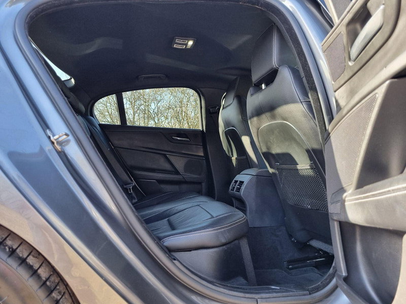 Jaguar XE 2.0d R-Sport Auto Euro 6 (s/s) 4dr 4dr Automatic 2026