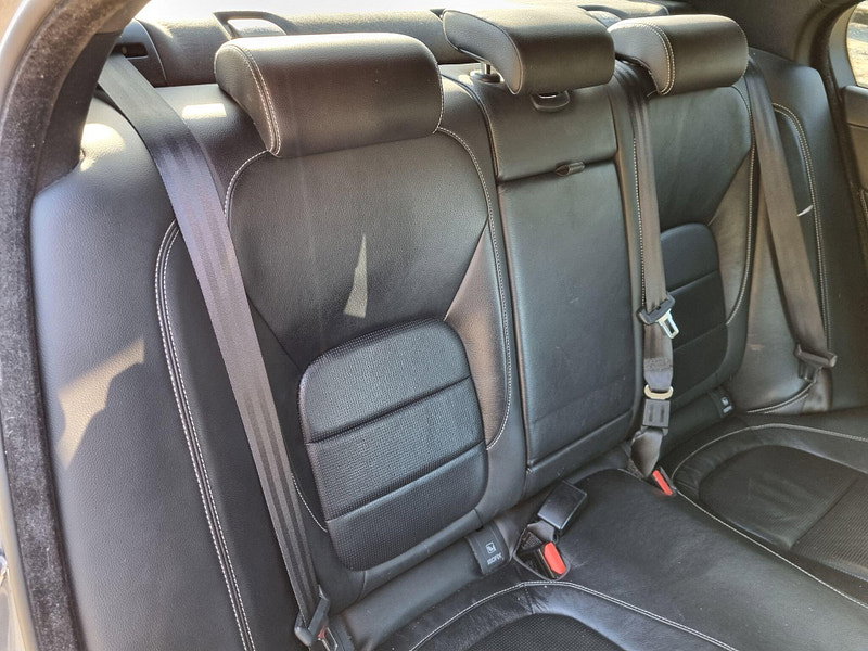 Jaguar XE 2.0d R-Sport Auto Euro 6 (s/s) 4dr 4dr Automatic 2026