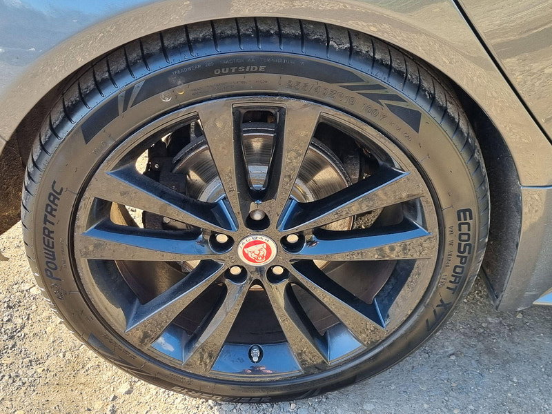 Jaguar XE 2.0d R-Sport Auto Euro 6 (s/s) 4dr 4dr Automatic 2026