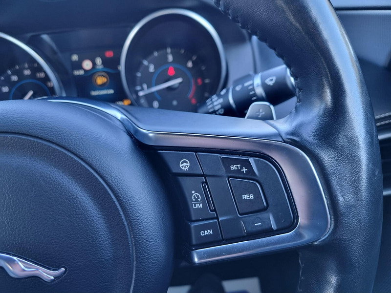 Jaguar XE 2.0d R-Sport Auto Euro 6 (s/s) 4dr 4dr Automatic 2026