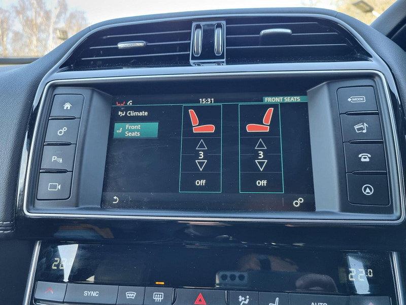 Jaguar XE 2.0d R-Sport Auto Euro 6 (s/s) 4dr 4dr Automatic 2026