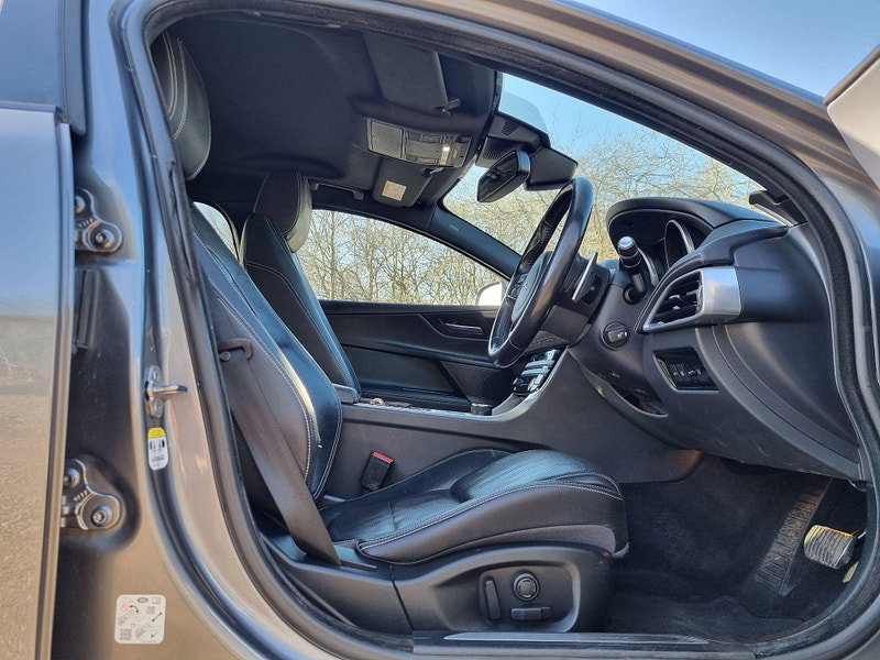 Jaguar XE 2.0d R-Sport Auto Euro 6 (s/s) 4dr 4dr Automatic 2026