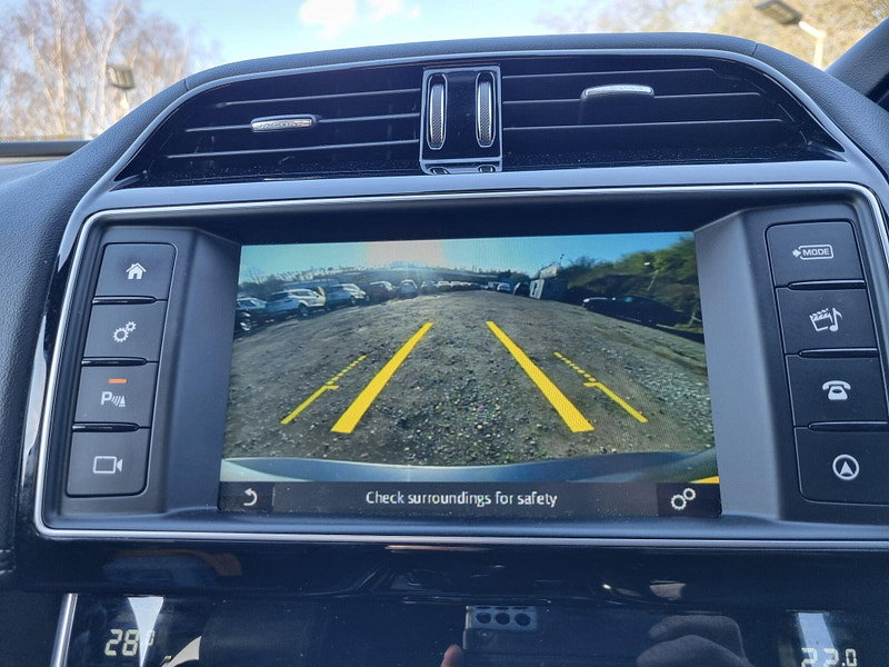 Jaguar XE 2.0d R-Sport Auto Euro 6 (s/s) 4dr 4dr Automatic 2026