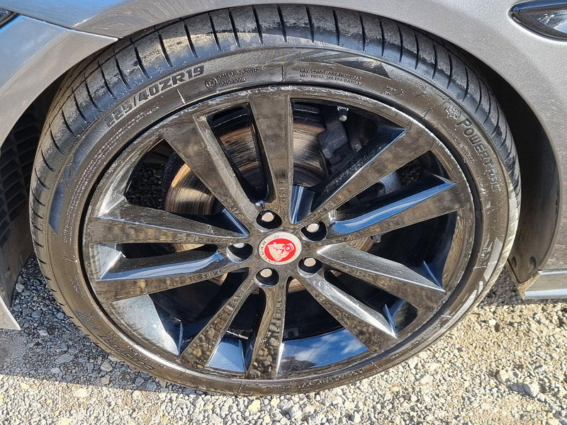 Jaguar XE 2.0d R-Sport Auto Euro 6 (s/s) 4dr 4dr Automatic 2026