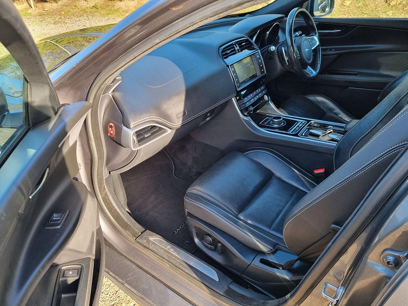 Jaguar XE 2.0d R-Sport Auto Euro 6 (s/s) 4dr 4dr Automatic 2026