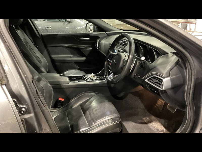 Jaguar XE 2.0d R-Sport Auto Euro 6 (s/s) 4dr 4dr Automatic 2026