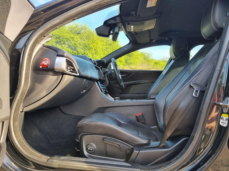 Jaguar XE 2.0d R-Sport Auto Euro 6 (s/s) 4dr 4dr Automatic 2026