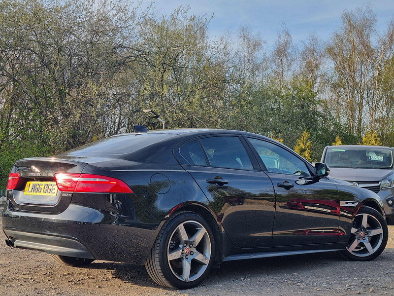Jaguar XE 2.0d R-Sport Auto Euro 6 (s/s) 4dr 4dr Automatic 2026