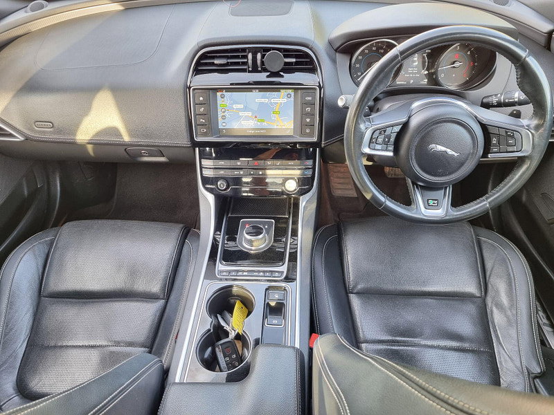 Jaguar XE 2.0d R-Sport Auto Euro 6 (s/s) 4dr 4dr Automatic 2026
