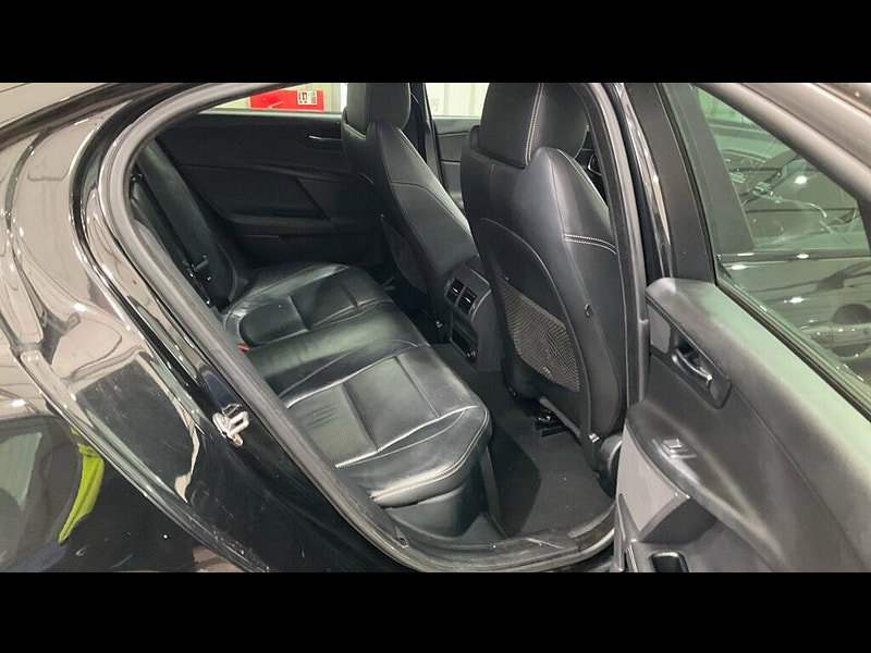 Jaguar XE 2.0d R-Sport Auto Euro 6 (s/s) 4dr 4dr Automatic 2026