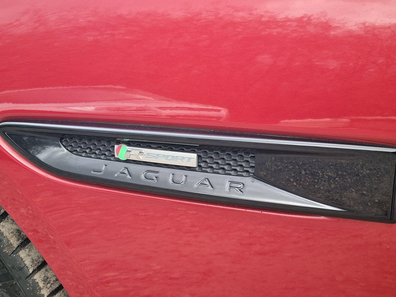 Jaguar XE 2.0d R-Sport Auto Euro 6 (s/s) 4dr 4dr Automatic 2026
