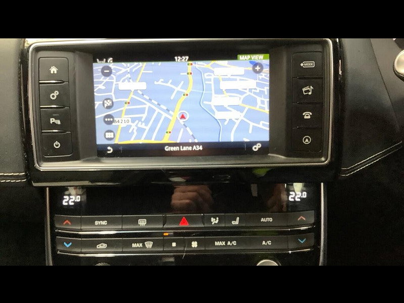 Jaguar XE 2.0d R-Sport Auto Euro 6 (s/s) 4dr 4dr Automatic 2026