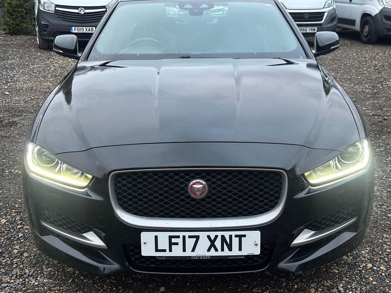 Jaguar XE 2.0d R-Sport Auto Euro 6 (s/s) 4dr 4dr Automatic 2025