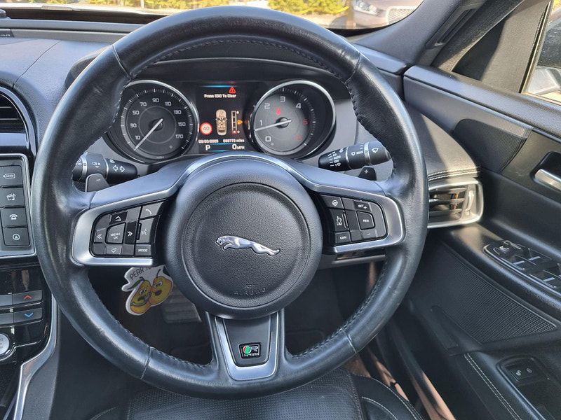 Jaguar XE 2.0d R-Sport Auto Euro 6 (s/s) 4dr 4dr Automatic 2025