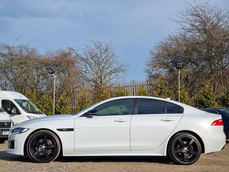Jaguar XE 2.0d R-Sport Auto Euro 6 (s/s) 4dr 4dr Automatic 2025