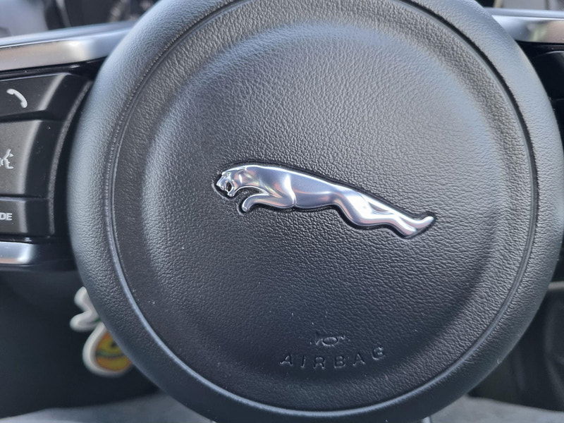 Jaguar XE 2.0d R-Sport Auto Euro 6 (s/s) 4dr 4dr Automatic 2025