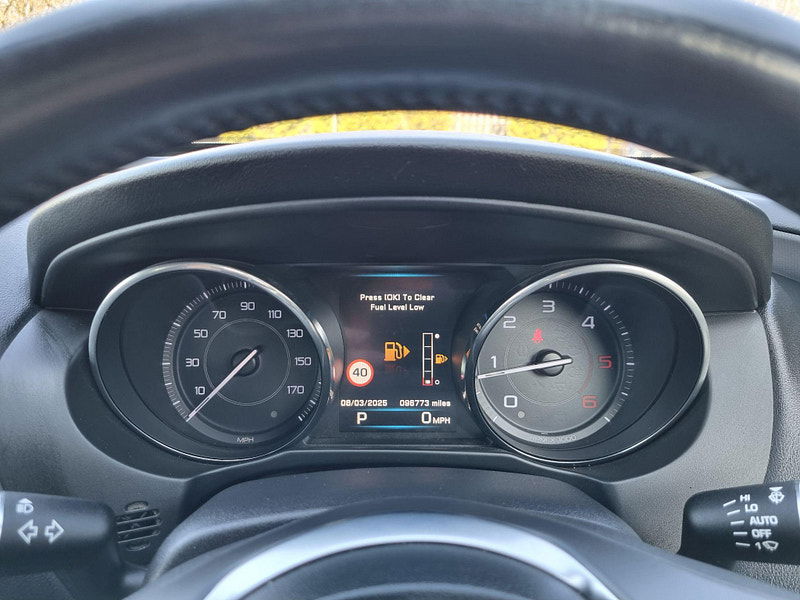 Jaguar XE 2.0d R-Sport Auto Euro 6 (s/s) 4dr 4dr Automatic 2025