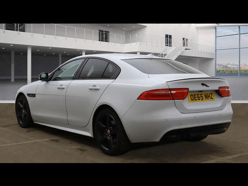 Jaguar XE 2.0d R-Sport Auto Euro 6 (s/s) 4dr 4dr Automatic 2025