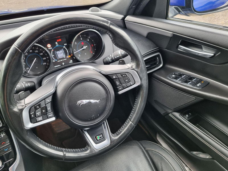 Jaguar XE 2.0d R-Sport Auto Euro 6 (s/s) 4dr 4dr Automatic 2025