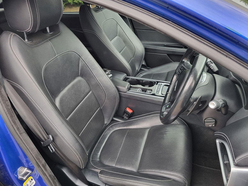 Jaguar XE 2.0d R-Sport Auto Euro 6 (s/s) 4dr 4dr Automatic 2025