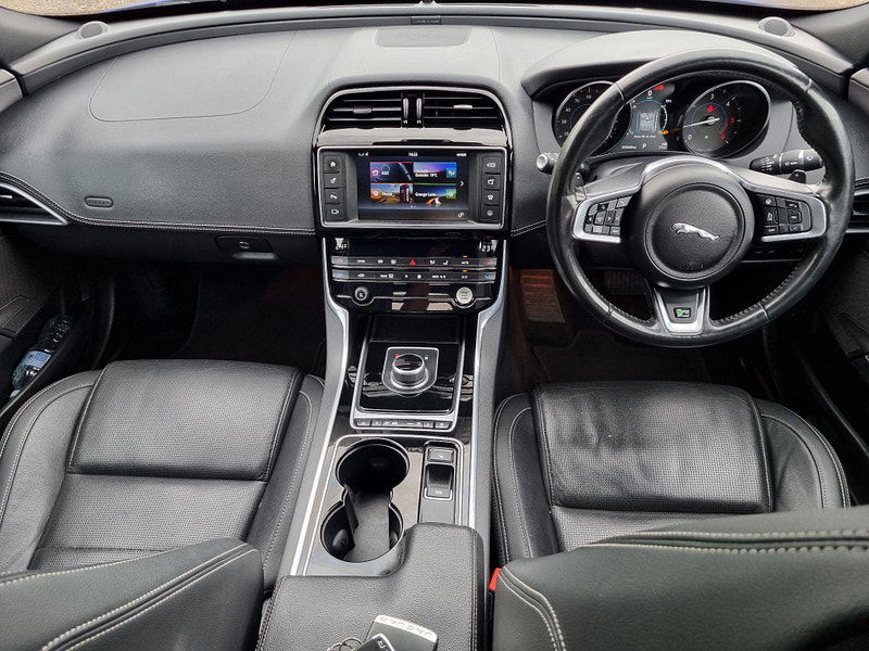 Jaguar XE 2.0d R-Sport Auto Euro 6 (s/s) 4dr 4dr Automatic 2025