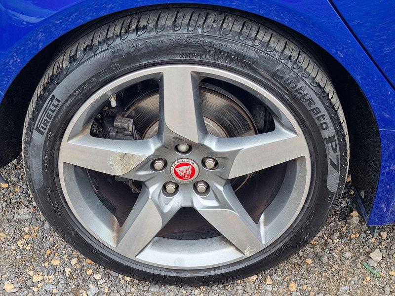 Jaguar XE 2.0d R-Sport Auto Euro 6 (s/s) 4dr 4dr Automatic 2025