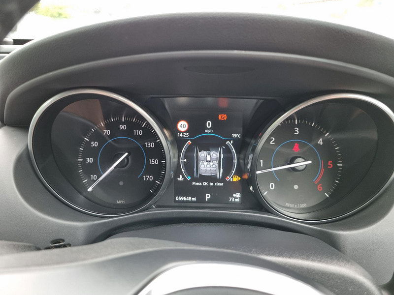 Jaguar XE 2.0d R-Sport Auto Euro 6 (s/s) 4dr 4dr Automatic 2025
