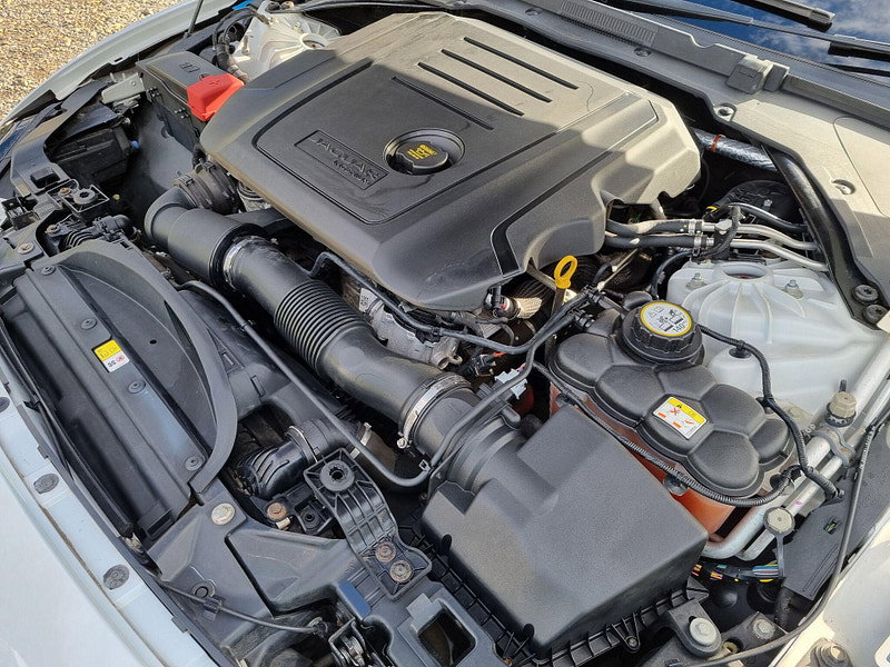 Jaguar XE 2.0d R-Sport Auto Euro 6 (s/s) 4dr 4dr Automatic 2026