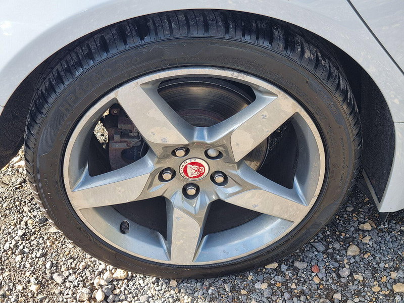 Jaguar XE 2.0d R-Sport Auto Euro 6 (s/s) 4dr 4dr Automatic 2026