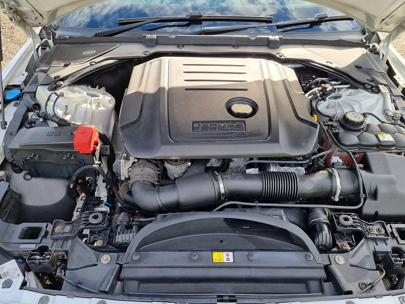 Jaguar XE 2.0d R-Sport Auto Euro 6 (s/s) 4dr 4dr Automatic 2026