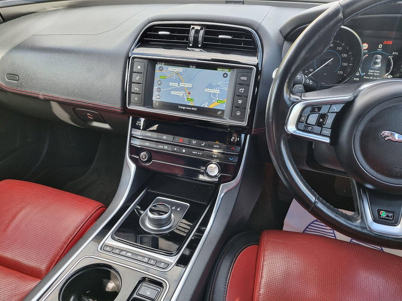 Jaguar XE 2.0d R-Sport Auto Euro 6 (s/s) 4dr 4dr Automatic 2026