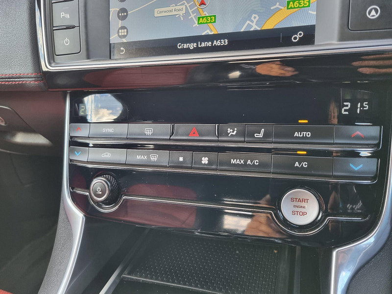 Jaguar XE 2.0d R-Sport Auto Euro 6 (s/s) 4dr 4dr Automatic 2026