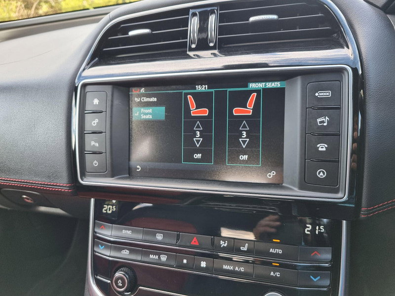 Jaguar XE 2.0d R-Sport Auto Euro 6 (s/s) 4dr 4dr Automatic 2026