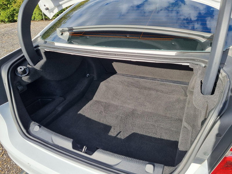 Jaguar XE 2.0d R-Sport Auto Euro 6 (s/s) 4dr 4dr Automatic 2026