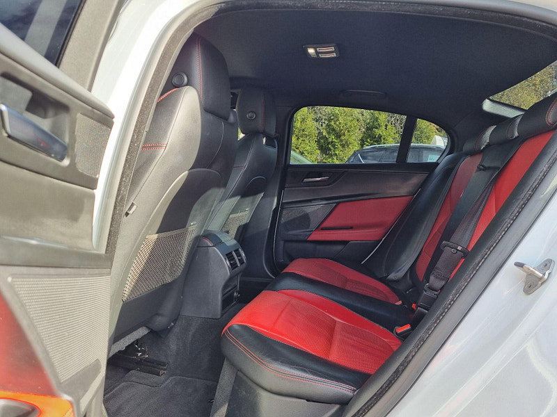 Jaguar XE 2.0d R-Sport Auto Euro 6 (s/s) 4dr 4dr Automatic 2026