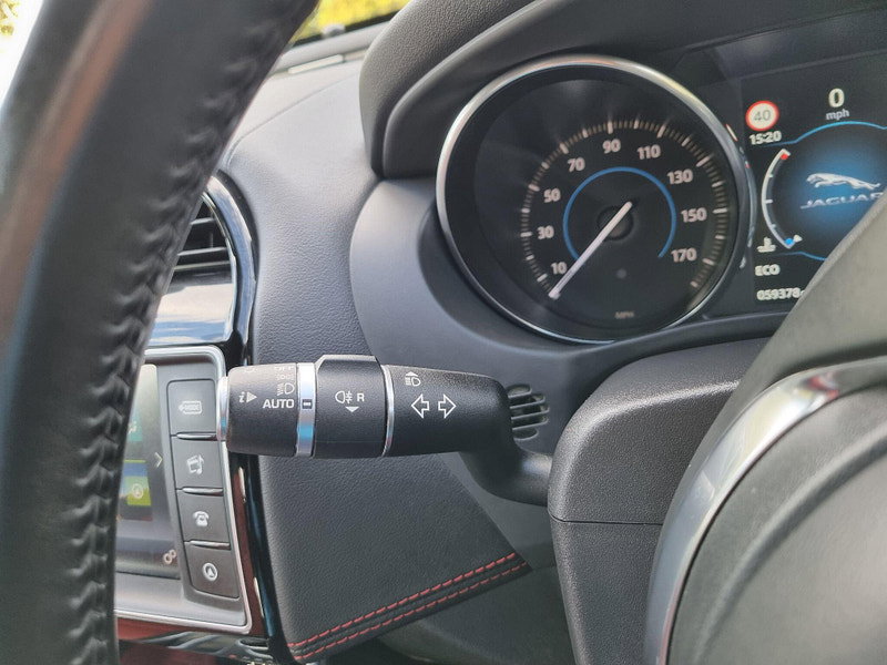 Jaguar XE 2.0d R-Sport Auto Euro 6 (s/s) 4dr 4dr Automatic 2026