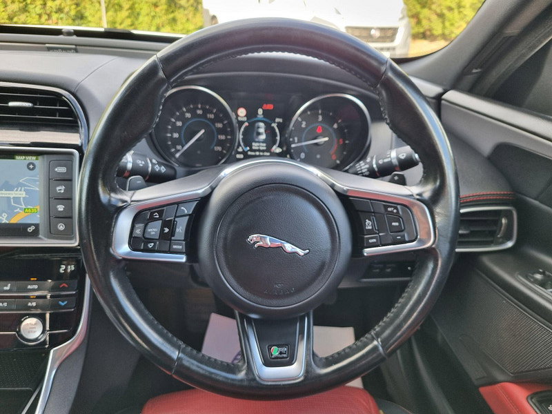 Jaguar XE 2.0d R-Sport Auto Euro 6 (s/s) 4dr 4dr Automatic 2026