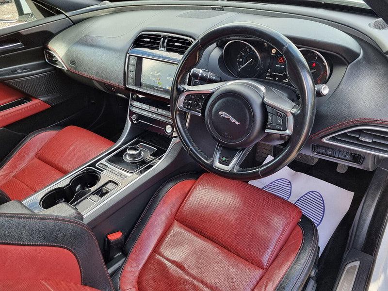 Jaguar XE 2.0d R-Sport Auto Euro 6 (s/s) 4dr 4dr Automatic 2026