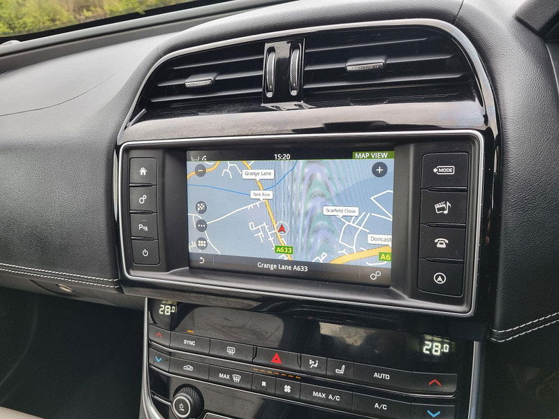 Jaguar XE 2.0d R-Sport Auto Euro 6 (s/s) 4dr 4dr Automatic 2025