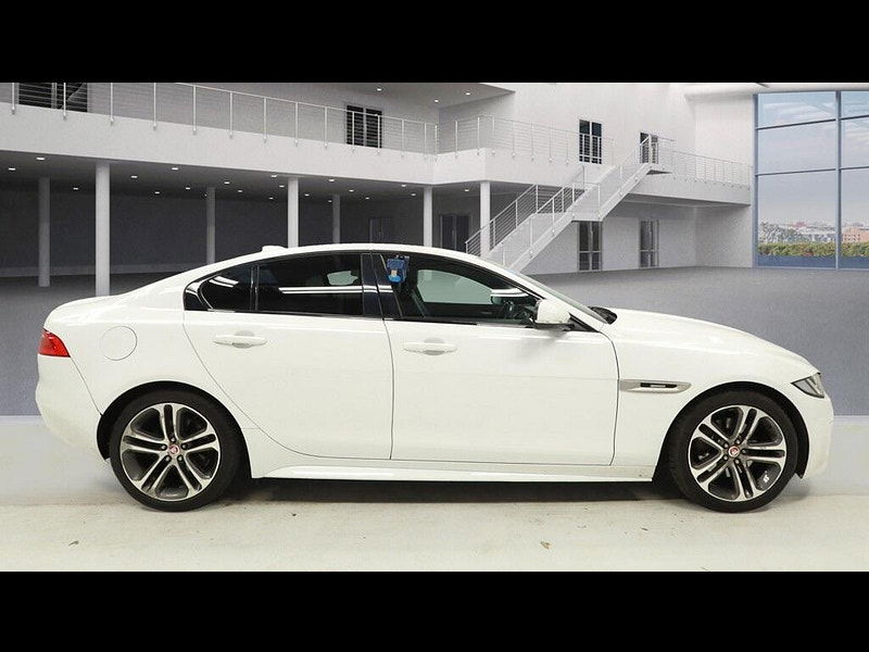 Jaguar XE 2.0d R-Sport Auto Euro 6 (s/s) 4dr 4dr Automatic 2025