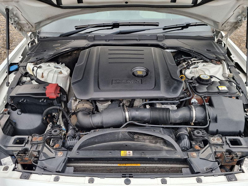 Jaguar XE 2.0d R-Sport Auto Euro 6 (s/s) 4dr 4dr Automatic 2025