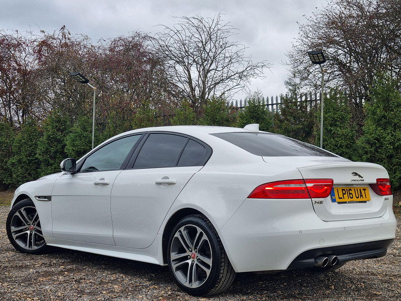 Jaguar XE 2.0d R-Sport Auto Euro 6 (s/s) 4dr 4dr Automatic 2025