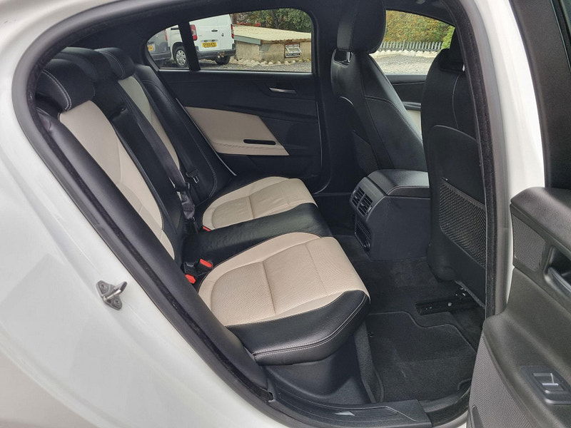 Jaguar XE 2.0d R-Sport Auto Euro 6 (s/s) 4dr 4dr Automatic 2025